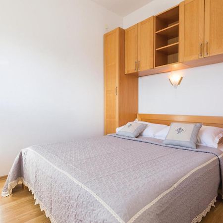 1 Bedroom Stunning Apartment In ماكارسكا المظهر الخارجي الصورة